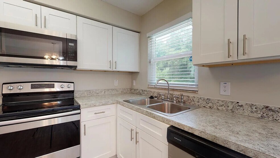 Building Photo - 6137 Rocky Trail