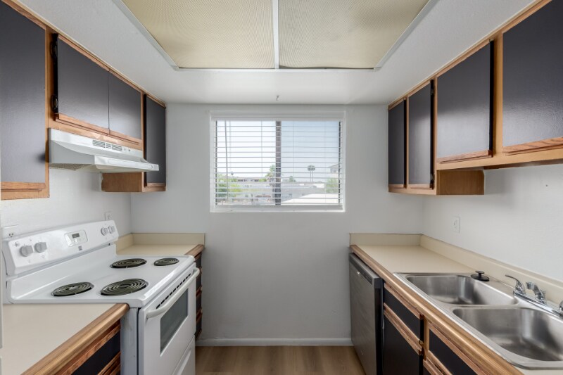 Building Photo - 11350 W Tennessee Ave