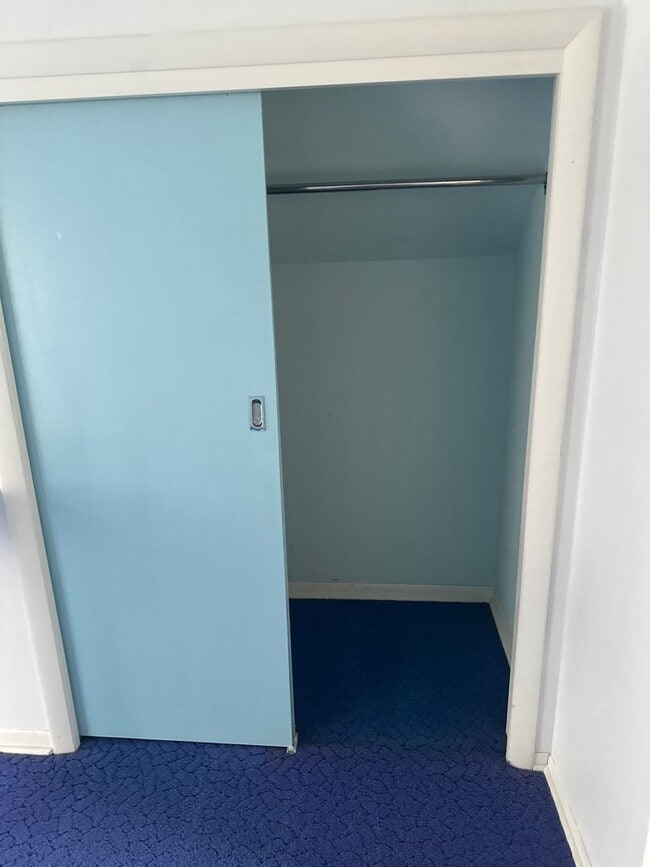 Building Photo - 1539 Byron Ave