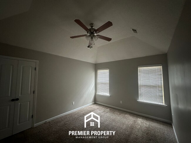 Building Photo - Charming 3BR/2BA Bartlett Area Home | High Ceilings & Hardwood Floors