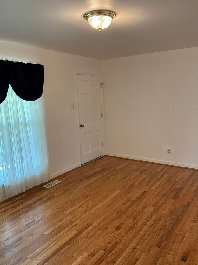 Building Photo - 6306 Treeridge Trail