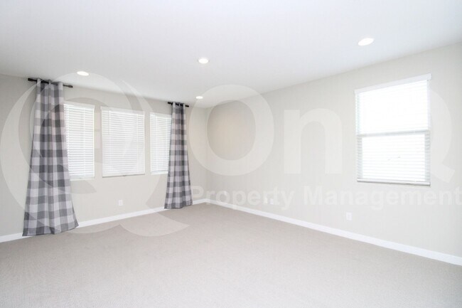 Building Photo - 4119 N 93rd Ln