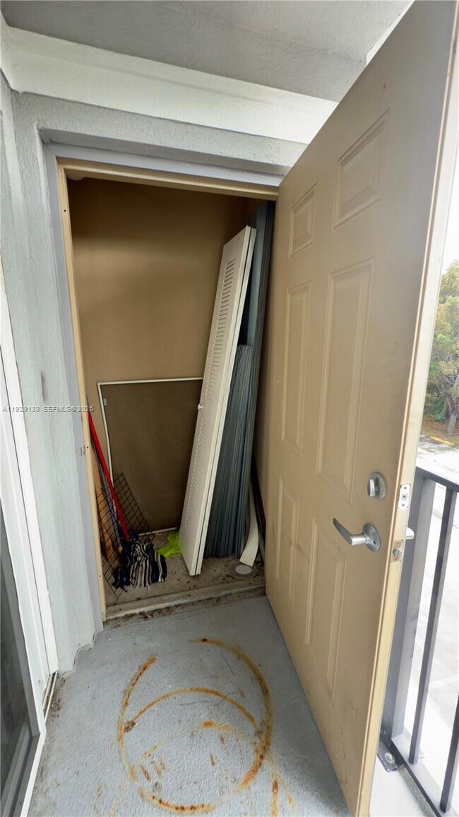 Building Photo - 15440 SW 284th St