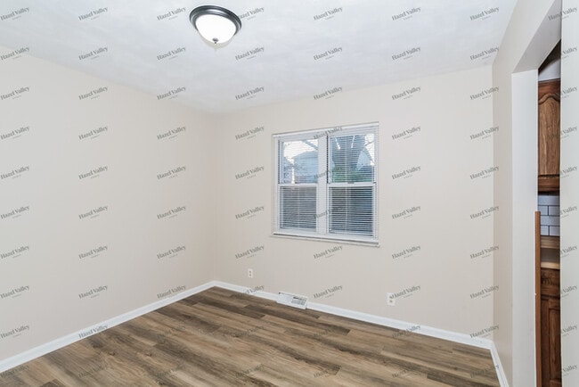 Building Photo - 509 Ivory Ct