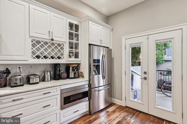 Building Photo - 141 T St NW