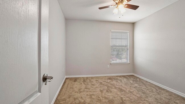 Building Photo - 385 Loblolly Bay Dr