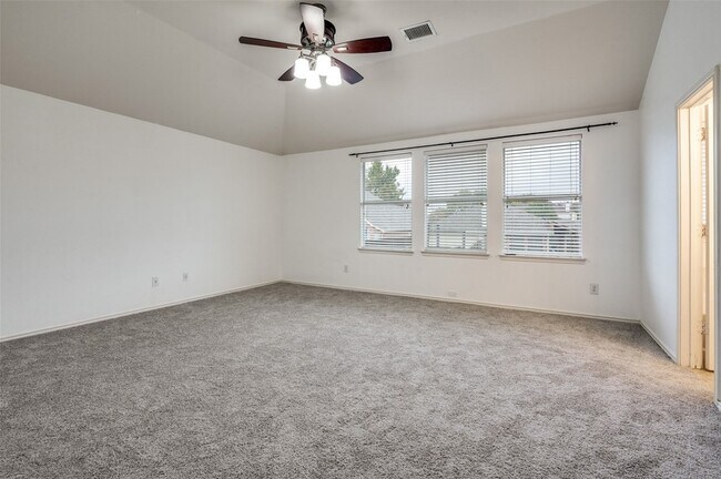 Building Photo - 5904 Mariposa Dr