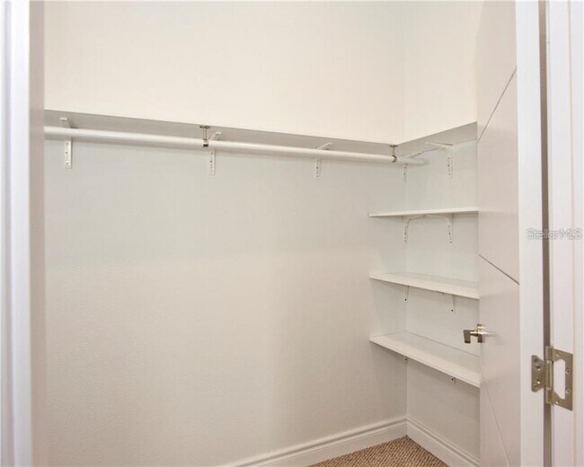 Building Photo - 1927 Greenbriar Ter