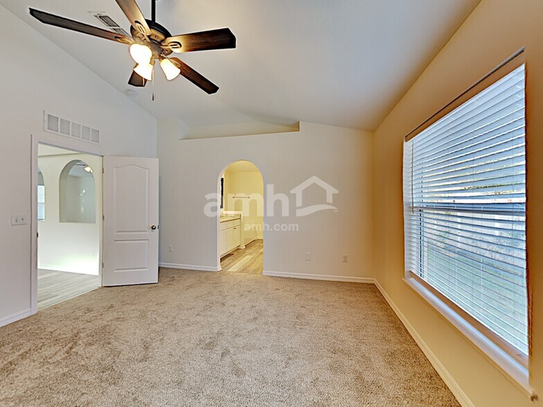 Building Photo - 116 Osprey Marsh Ln