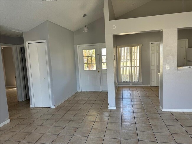 Building Photo - 1207 Upstreet Ct