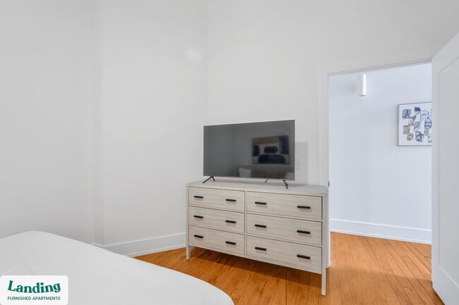 Building Photo - 31 Victor St