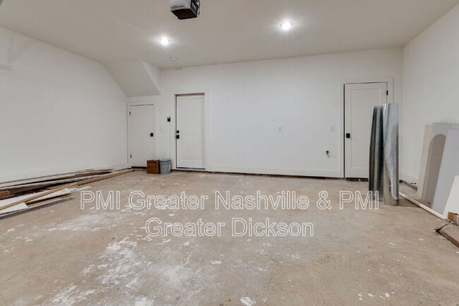 Building Photo - 537 Midnight Way