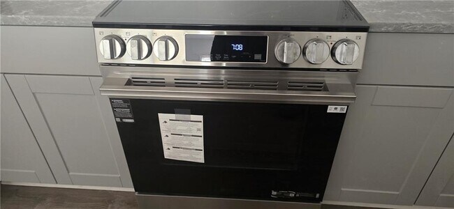 Building Photo - 4951 Larkspur Ln