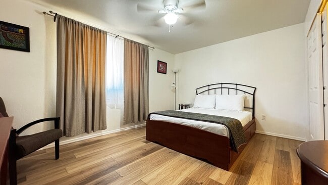 Building Photo - Westside - (Anklam and Silverbell) 2 bedro...