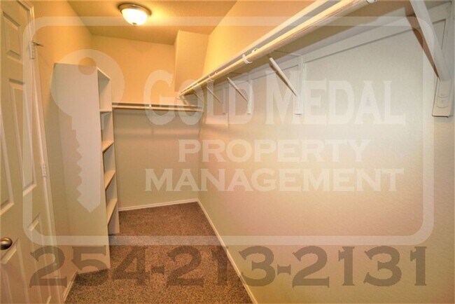 Building Photo - 306 Danielle Dr