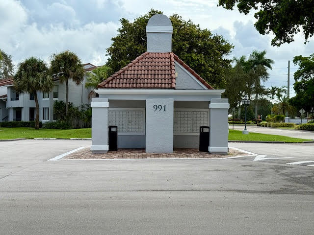 Building Photo - 741 Lyons Rd