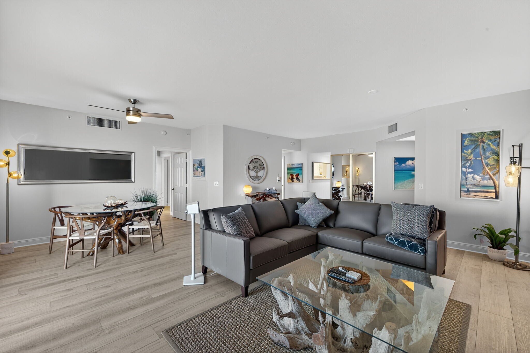 Open floor plan - 1001 Arbor Lake Dr