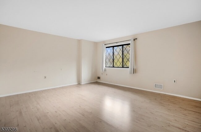 Building Photo - 180 Wildflower Ln