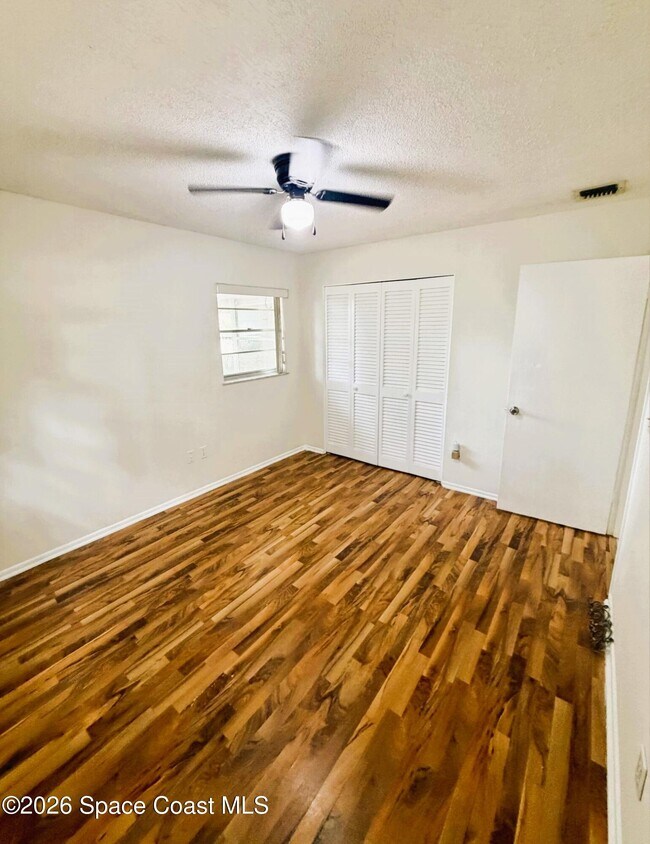 Building Photo - 18 Forrell Ave