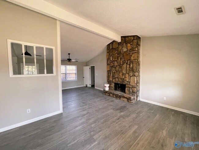Building Photo - 1501 Westview Dr NW