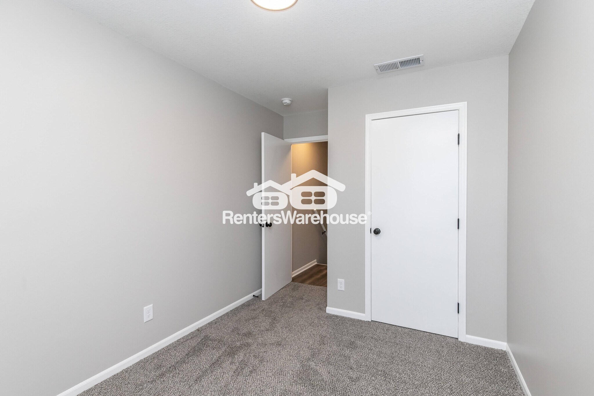 Building Photo - 145 N Crest Dr