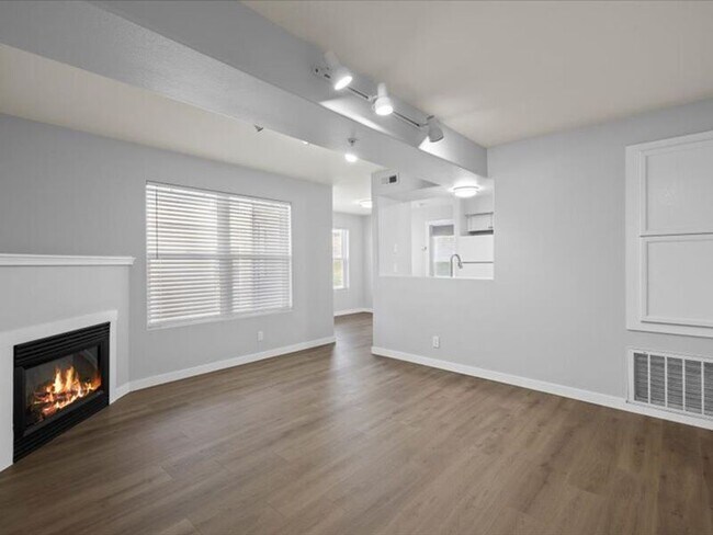 Building Photo - 6305 Chapel Hill Blvd
