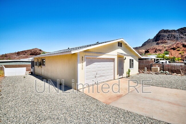 Building Photo - 37339 Buckskin Cir
