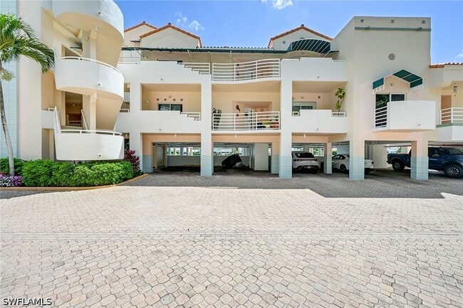 Building Photo - 4530 Gulf Shore Blvd N