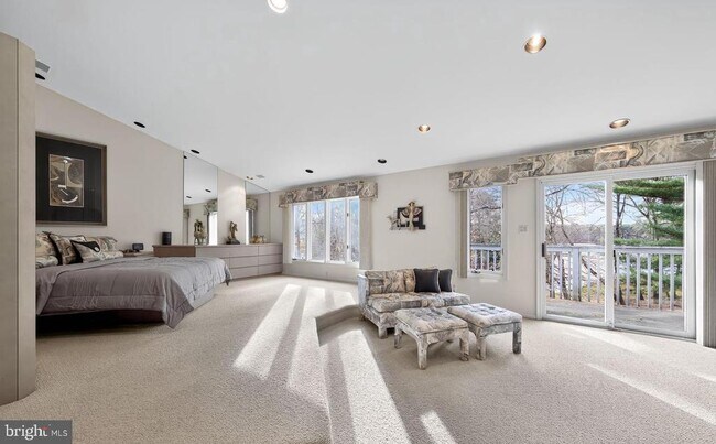 Building Photo - 203 Sunshine Lakes Dr