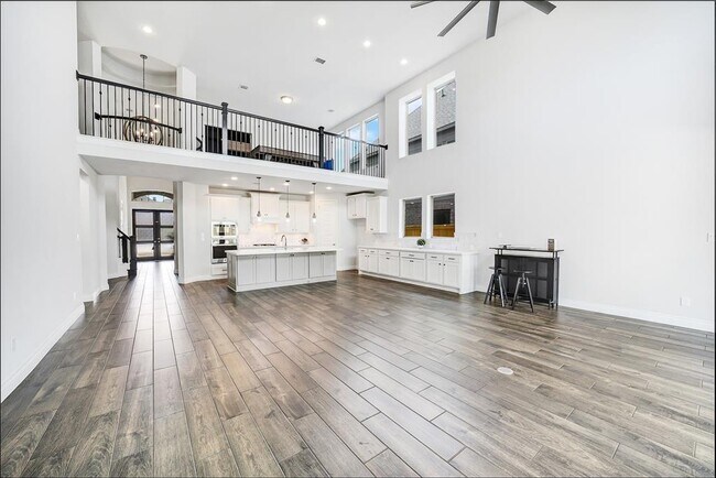 Building Photo - 15014 Little Fox Canyon Tr