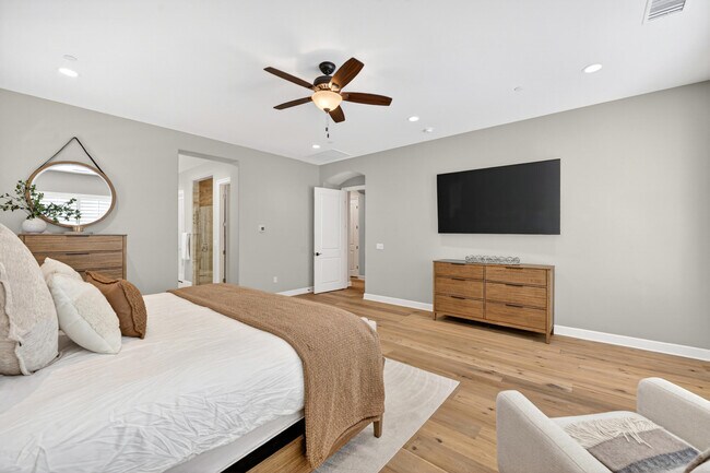 Building Photo - 55120 Autumn Valley Ct