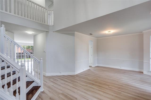Building Photo - 2320 Cimmaron Dr