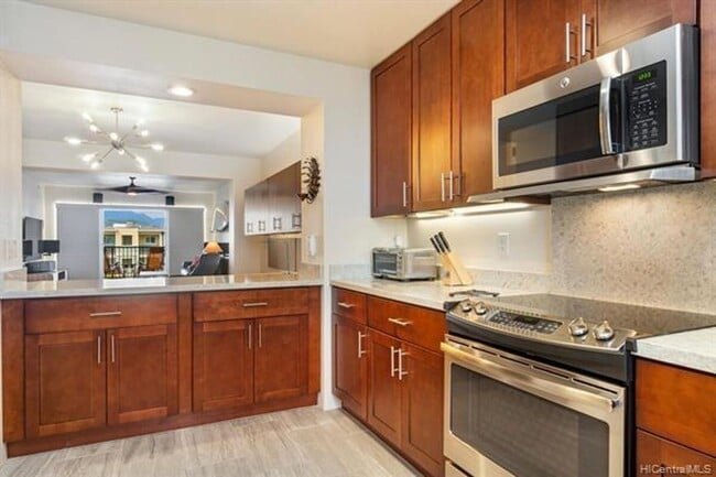 Building Photo - Kailua living at its finest!