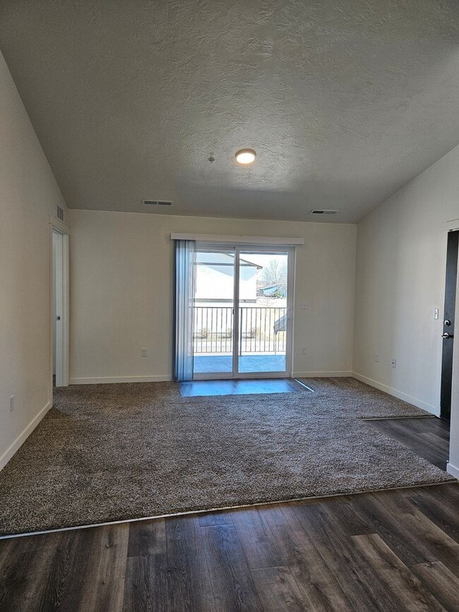 Building Photo - 2707 Blackfoot Ln