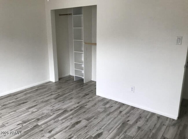 Building Photo - 603 E Solana Dr