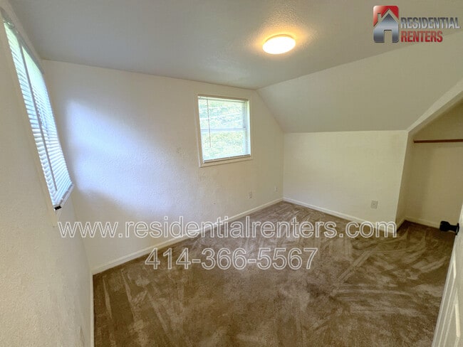 Building Photo - 3027 N 2nd St