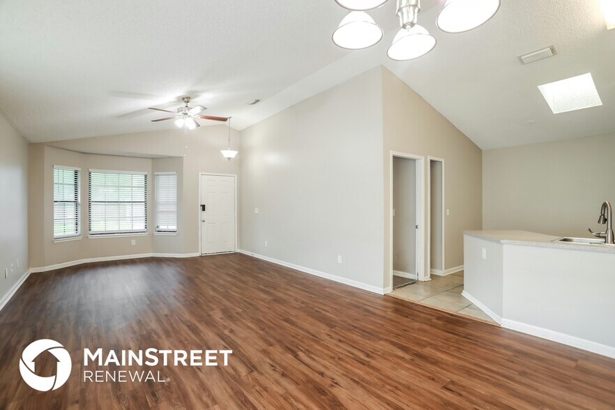 Building Photo - 2626 Malibu Cir