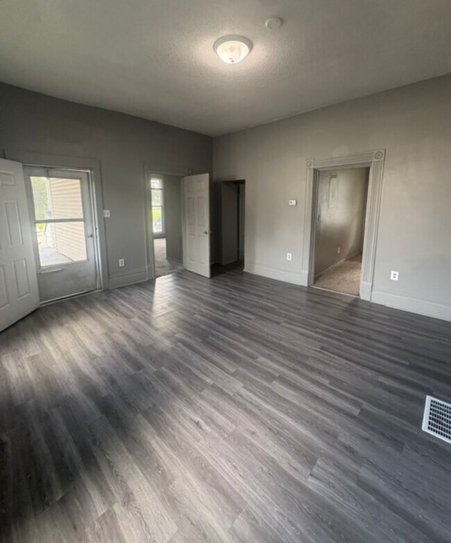 Building Photo - 1407 Fountain Ave