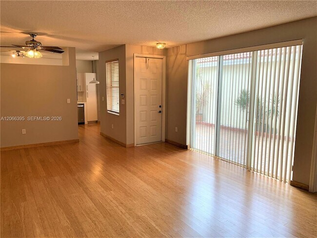 Building Photo - 1130 Buttonwood Ln
