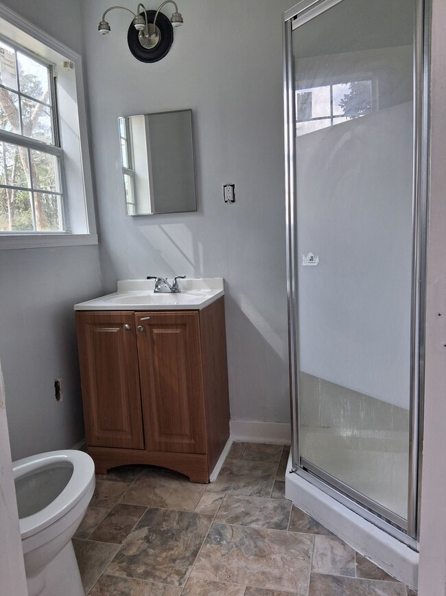 Building Photo - 611 Avalon Rd