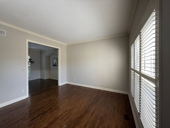 Building Photo - 13817 Hauser St