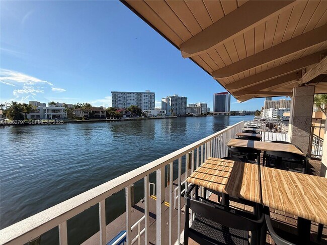 Building Photo - 1965 S Ocean Dr