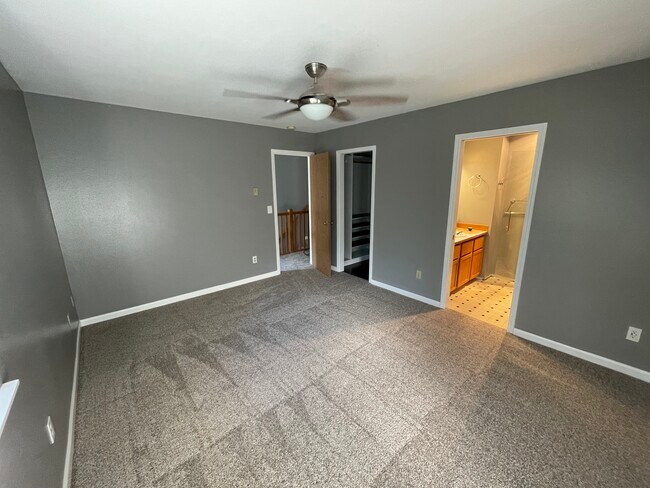 Building Photo - 707 125th Pl NW