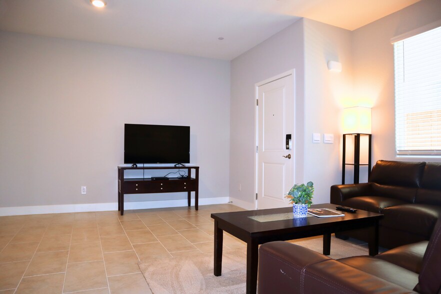 Building Photo - 1928 Ballard Bay Pl