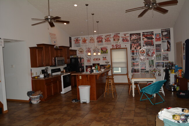 KITCHEN - 1209 W Neely Ave