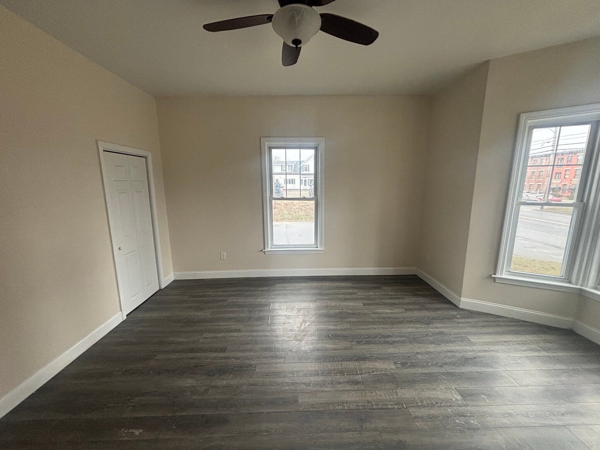 Building Photo - 253 Lisbon St