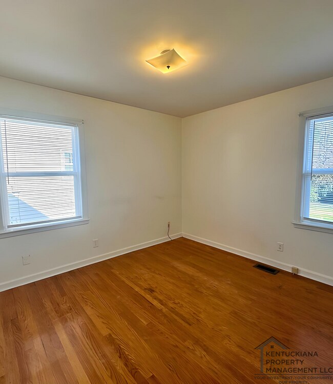 Building Photo - Charming 3BR/2BA Brick Cape Cod