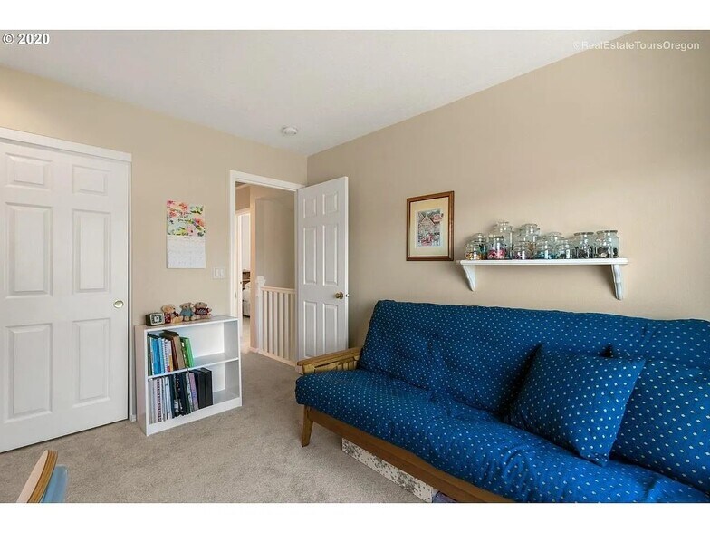 Building Photo - 6513 NE Copper Beech Dr
