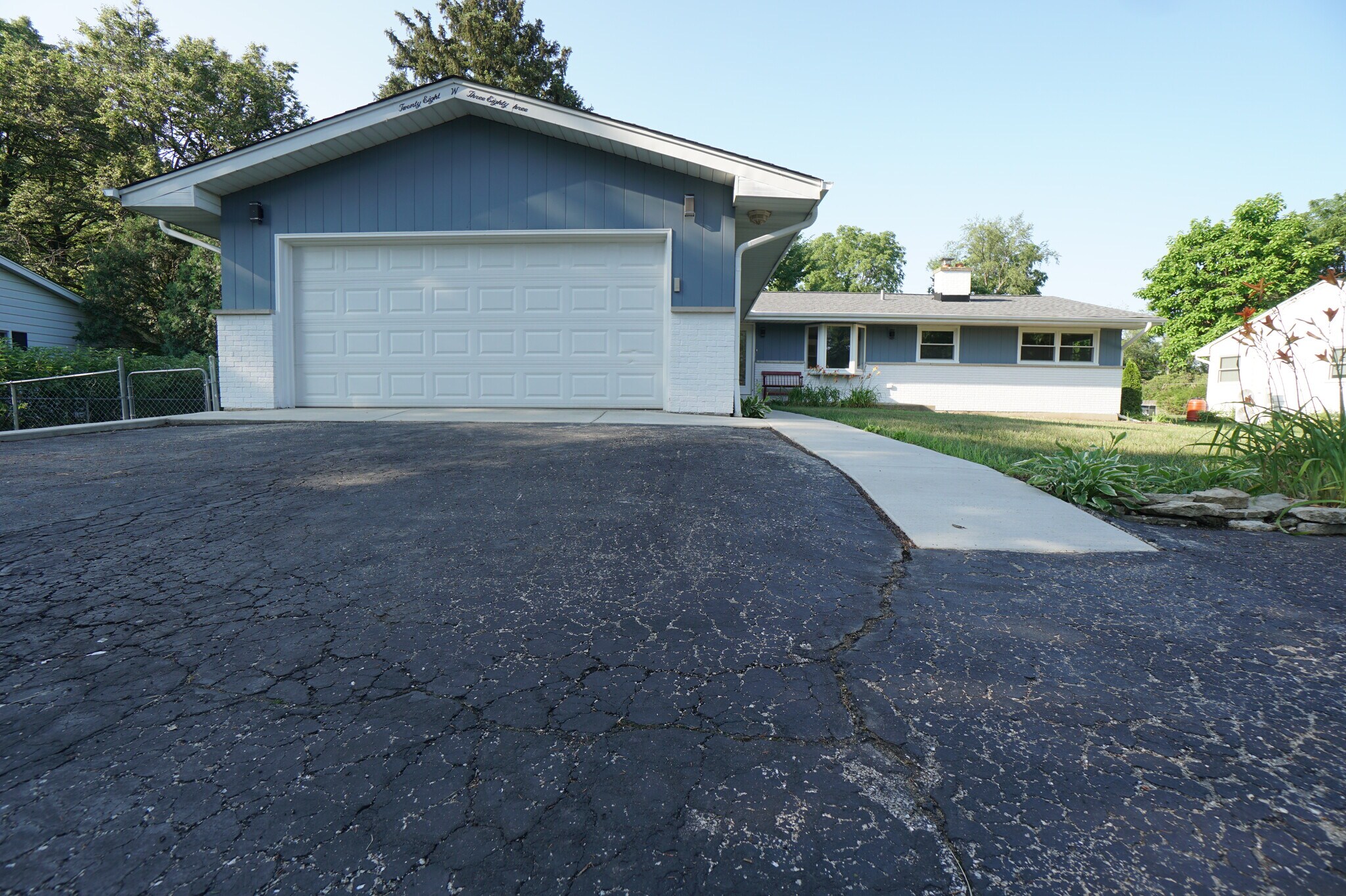 Building Photo - 28W383 Behrs Circle Dr S