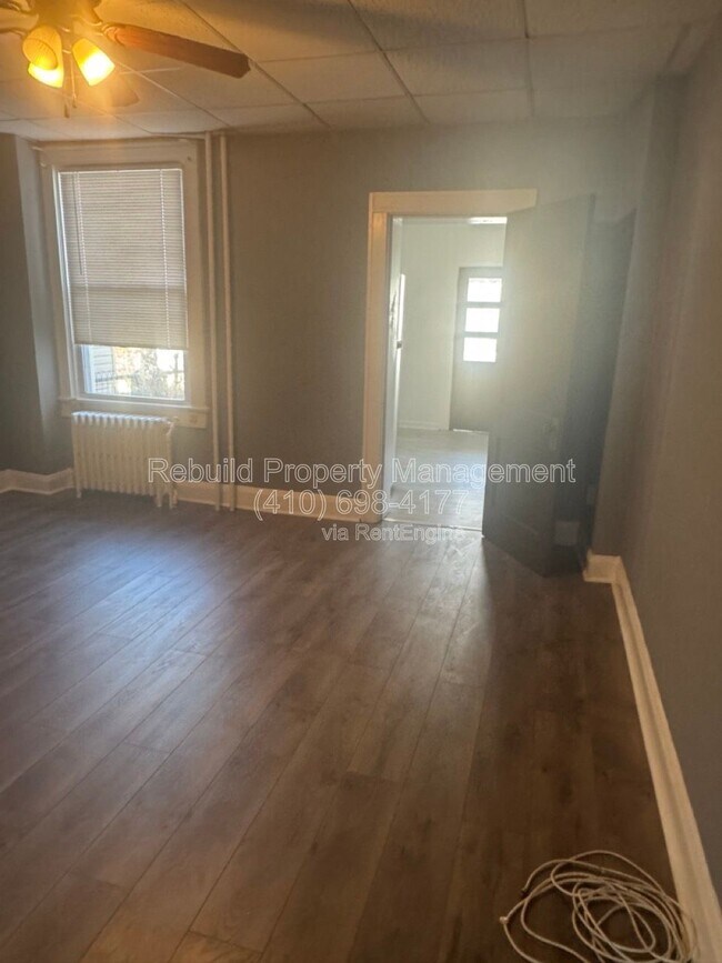 Building Photo - 3136 Chesterfield Ave